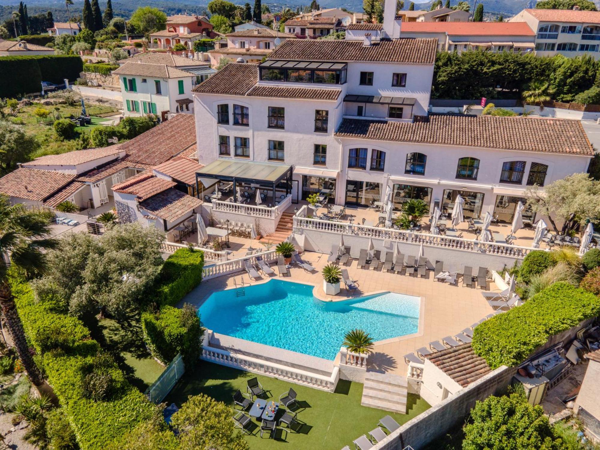 Hotel & Restaurant Perla Riviera Villeneuve-Loubet Exterior photo