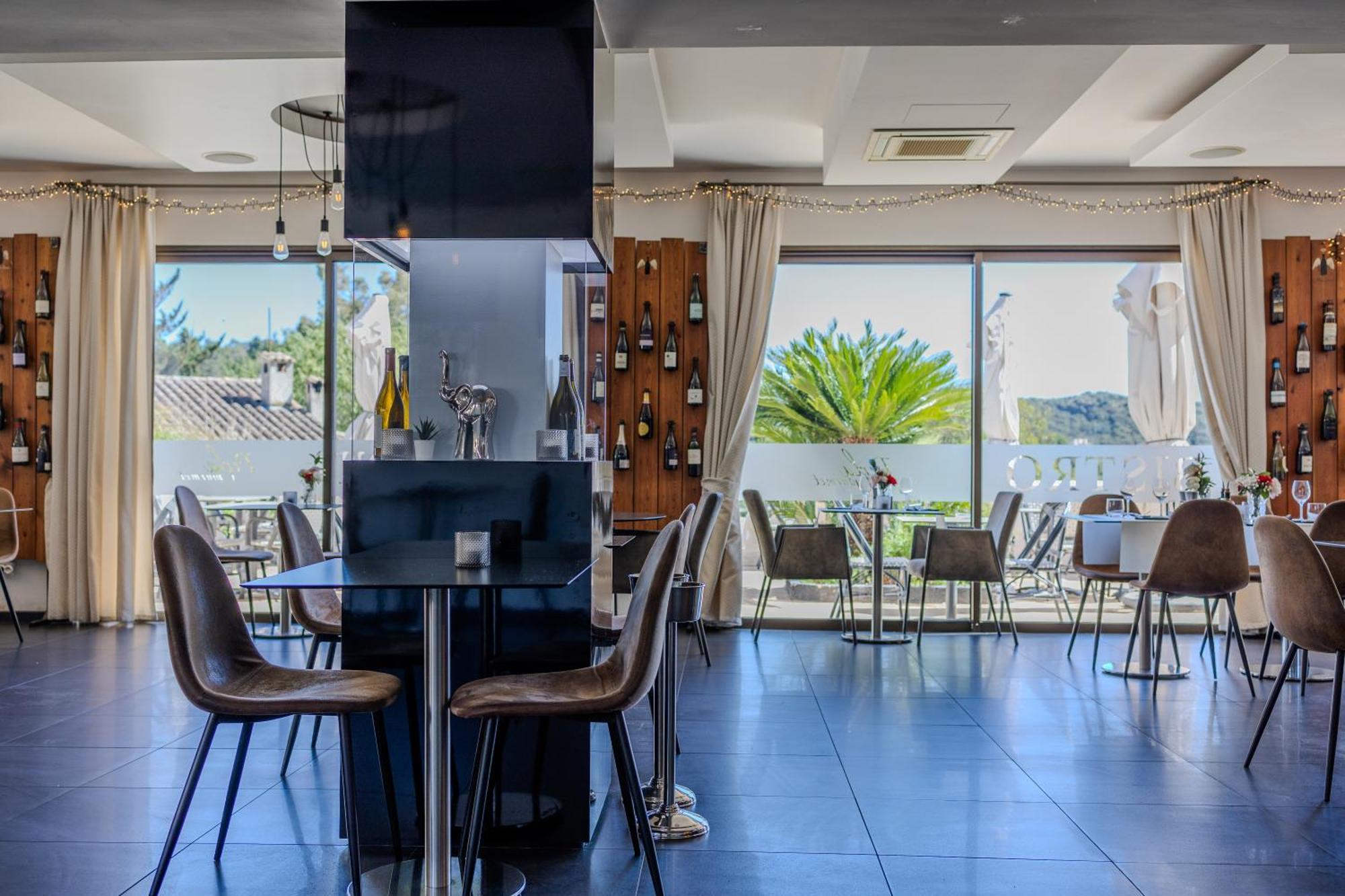 Hotel & Restaurant Perla Riviera Villeneuve-Loubet Exterior photo